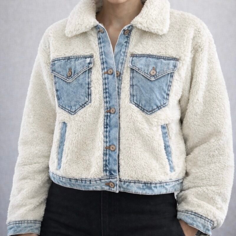 Дамско яке с дънков елемент