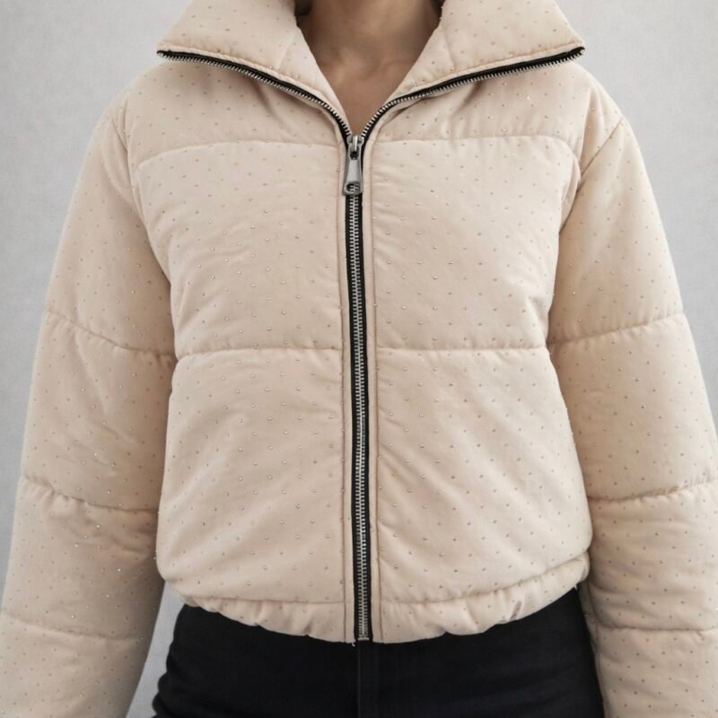 Дамско яке с камъчета