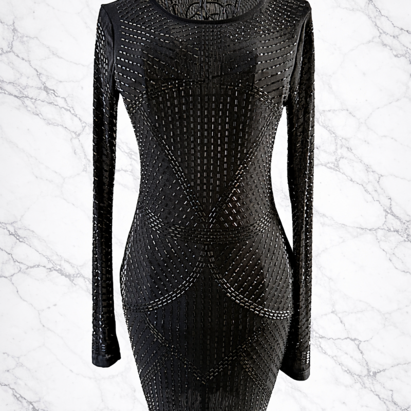 Дамска рокля с камъчета