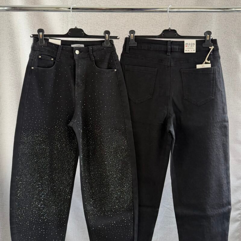 Дамски дънки с камъчета