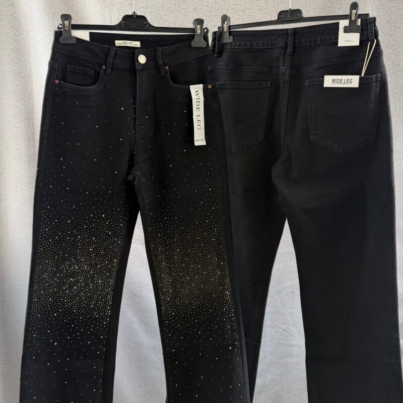 Дамски дънки с камъчета - в класическо черно