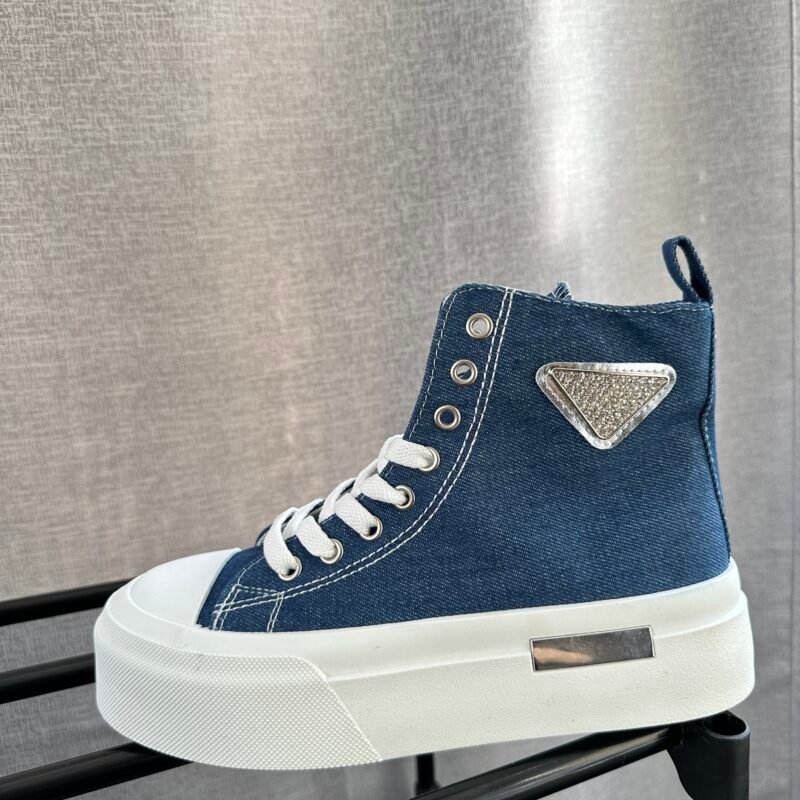 Дамски кецове