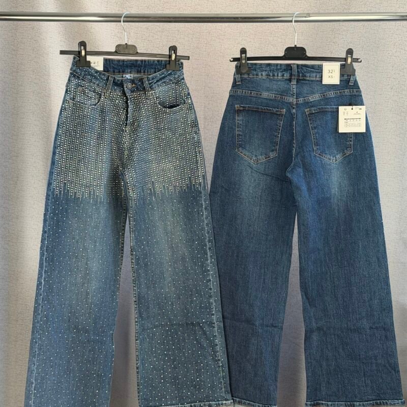 Сини дамски дънки с камъчета - DDfashion