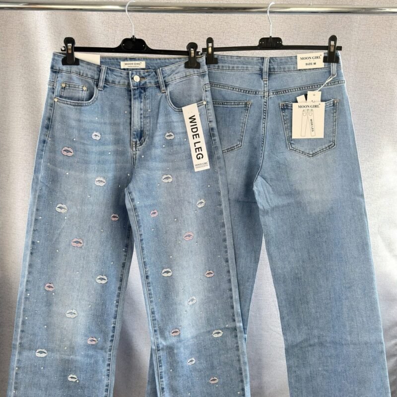 Дамски дънки с камъчета