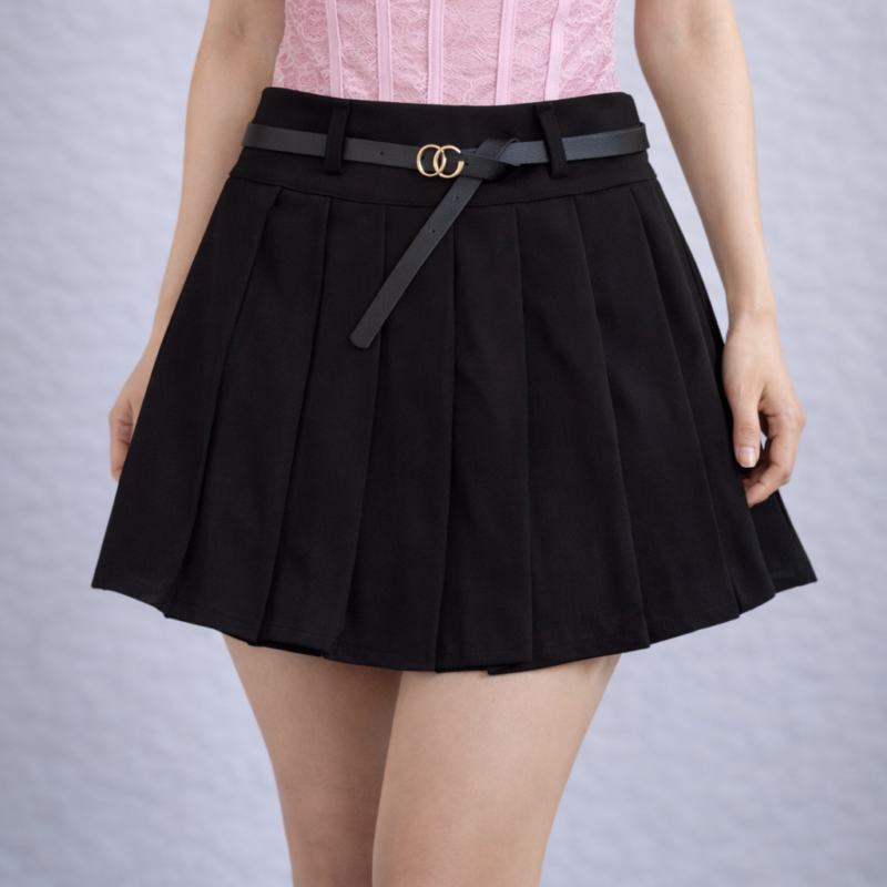 Елегантна плисирана пола с колан