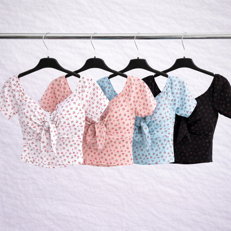 Къси блузки с черешки