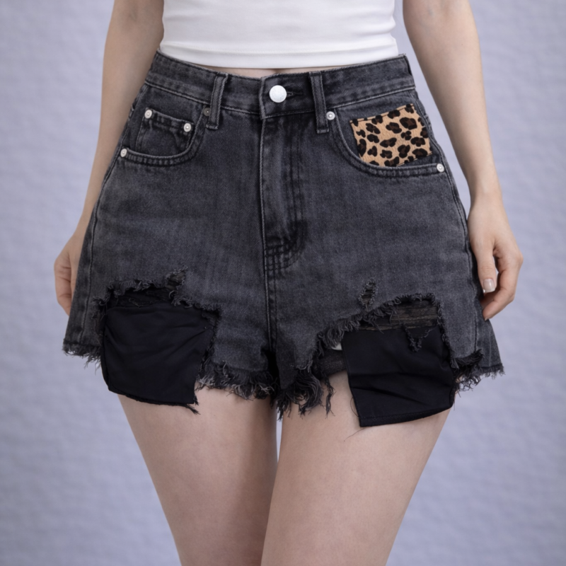 Къси дънки с ефектен джоб